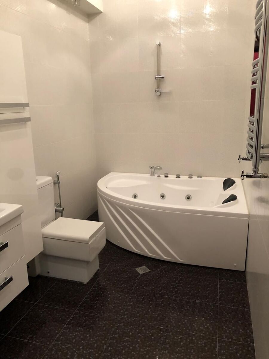 Satılır 3 otaqlı yeni tikili 140 m² — Mənzil, Bakı (10)