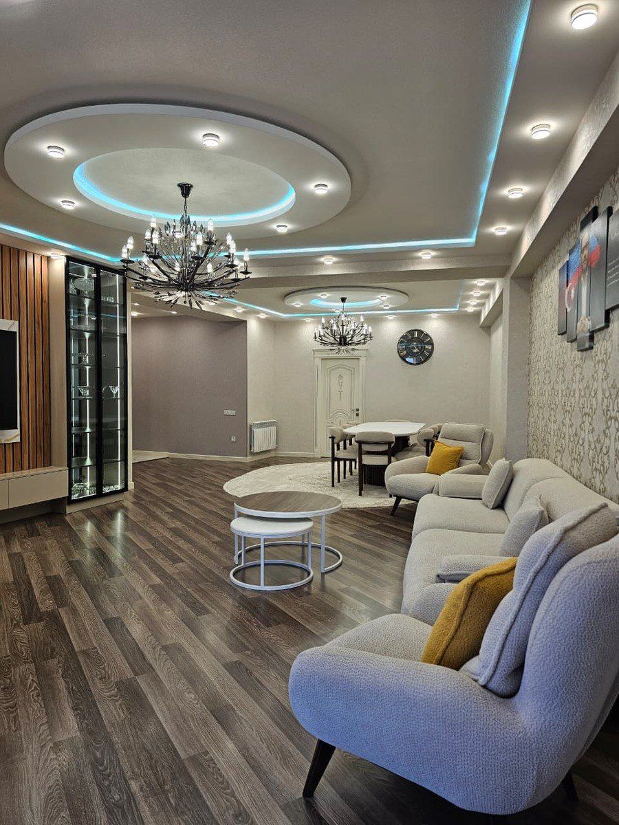 Satılır 4 otaqlı yeni tikili 200 m² — Mənzil, Bakı (4)