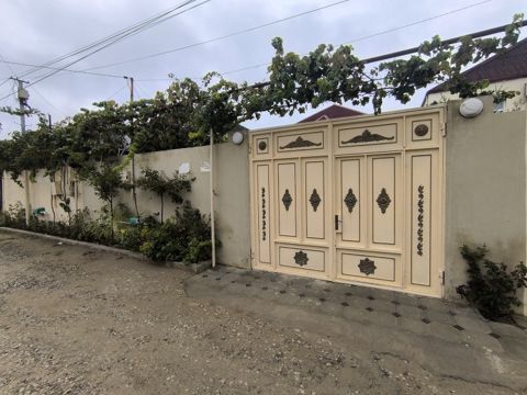 Həyət evi, Y. Ramana qəs — 90 000 ₼ · Bakı · Ev, villa Həyət evi, Y. Ramana qəs — Bakı