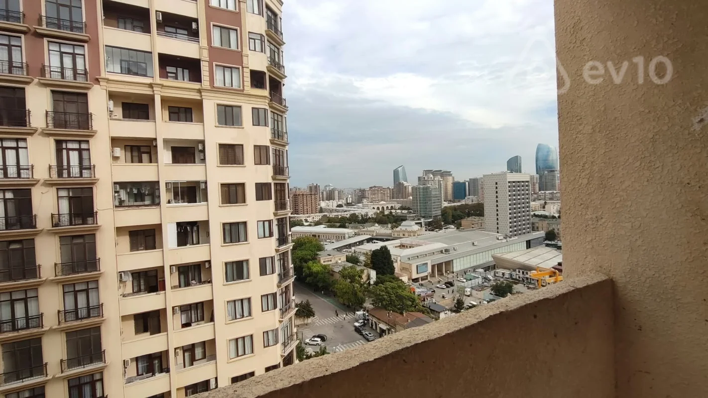 3 otaqlı mənzil, 130 m², 28 may — Mənzil, Bakı (7)