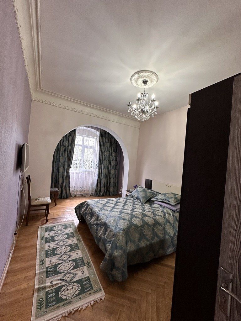 Satılır 4 otaqlı köhnə tikili 130 m² — Mənzil, Bakı (4)