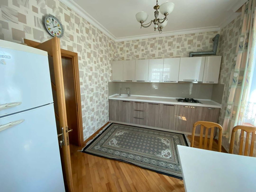 Satılır 5 otaqlı həyət evi/bağ evi 270 m² — Ev, villa, Bakı (8)