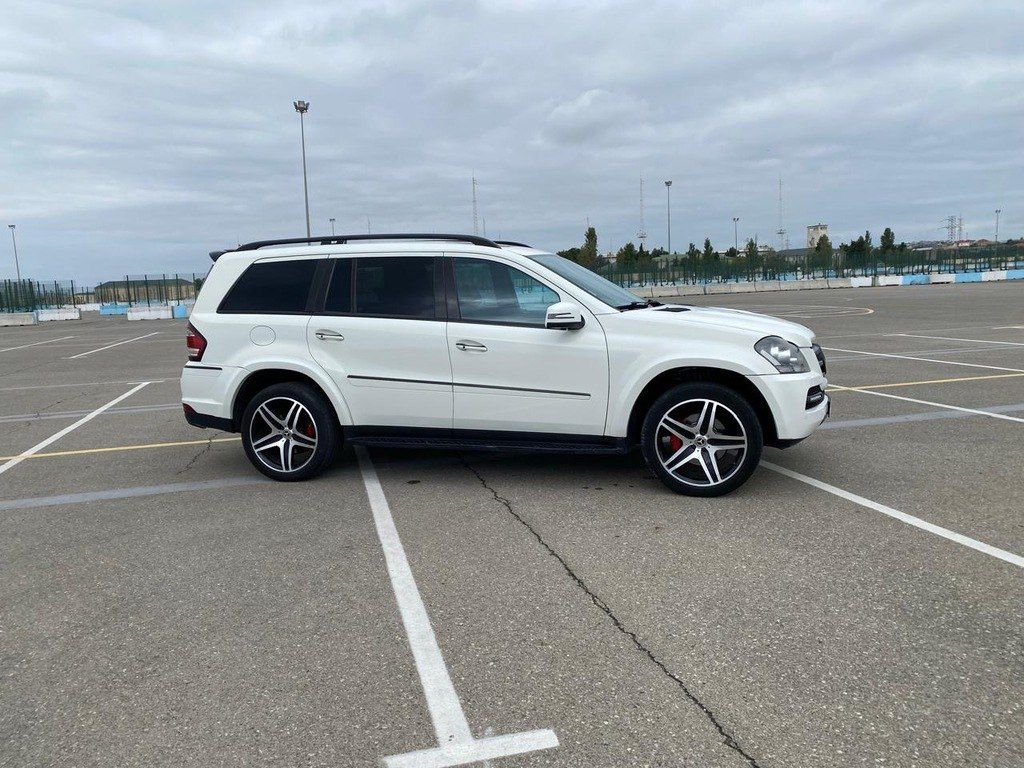 Mercedes GL 500 4MATIC, 5.5 L, 2007 il, 220 000 km — Avtomobillər, Bakı (11)