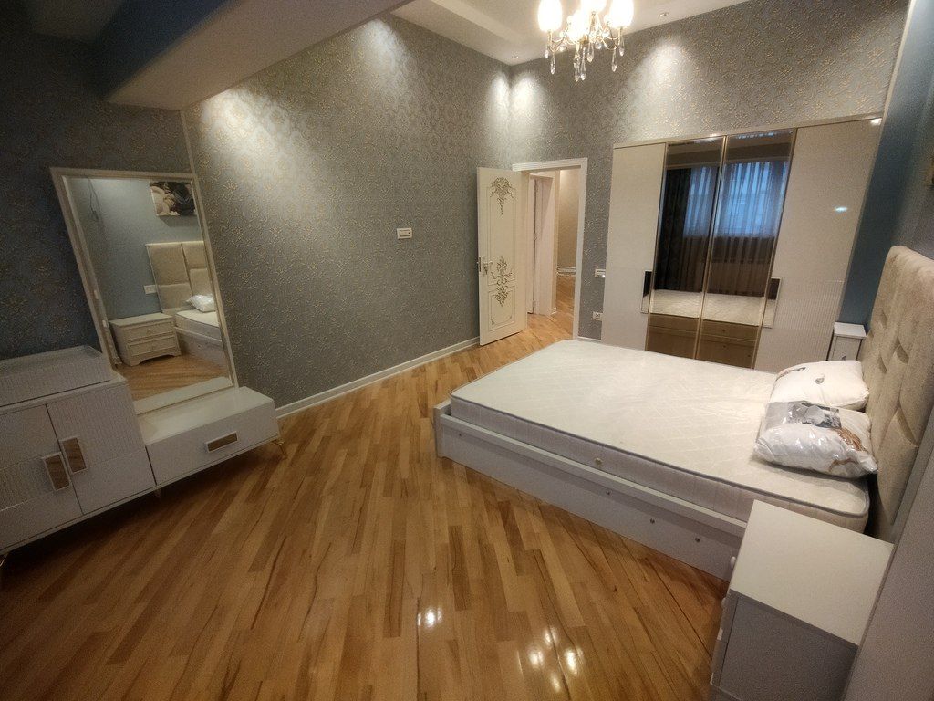 Satılır 4 otaqlı yeni tikili 185 m² — Mənzil, Bakı (8)