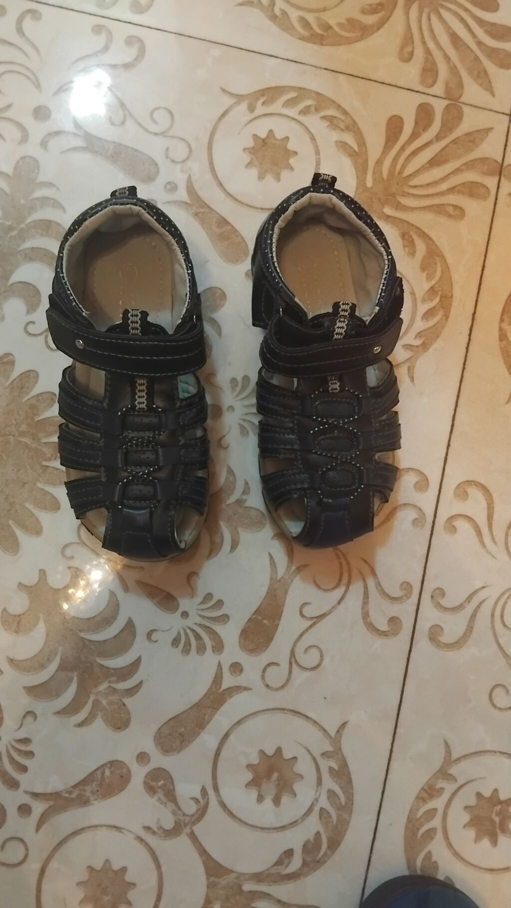 Uşaq üçün qara rəngli Sadə, funksional və dayanıqlı sandalet — Uşaq ayakkabısı, Bakı