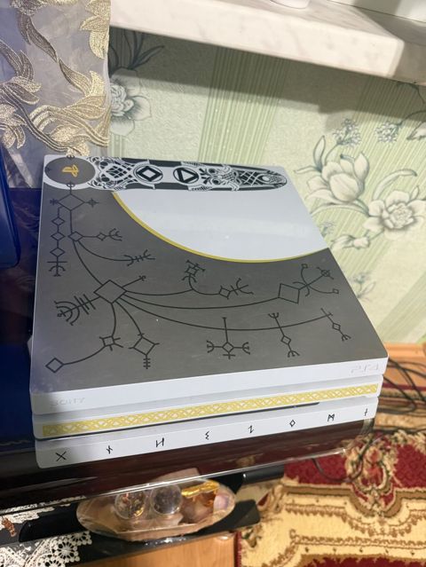 Salam Aleykum. Ps 4 PRO 1 Tb yaddaş, Proşivka olunub. Nadir tapılan — 599 ₼ · Sumqayıt · Oyun konsolları Salam Aleykum. Ps 4 PRO 1 Tb yaddaş, Proşivka olunub. Nadir tapılan — Sumqayıt