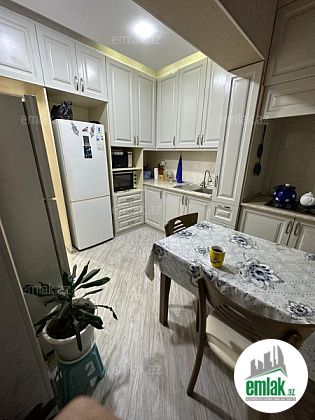 Satılır 2 otaqlı 70 m² köhnə tikili Gənclik m — Mənzil (3)