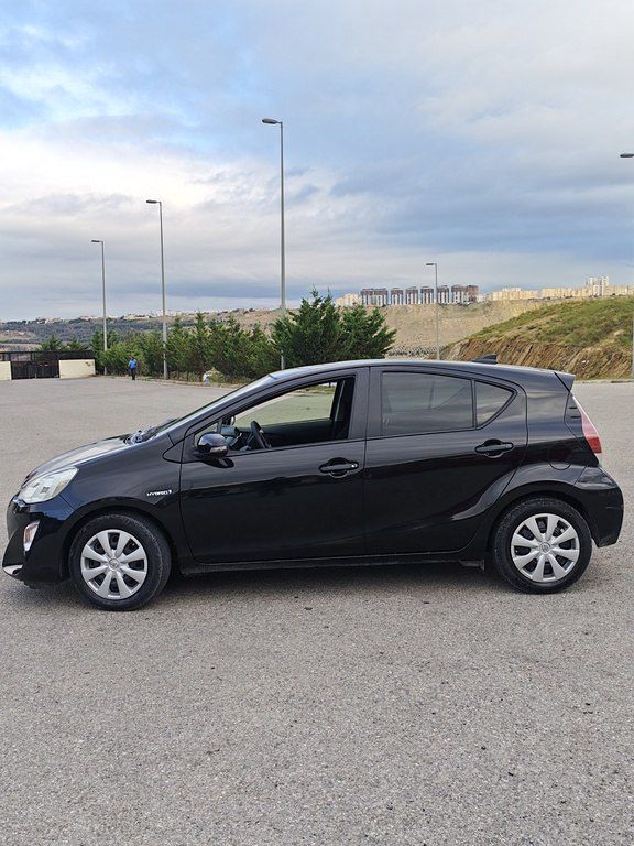 Toyota Aqua, 1.5 L, 0.9 kWh, 2015 il, 76 150 km — Avtomobillər, Bakı (3)