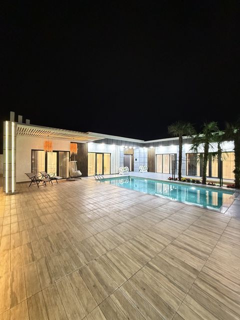 Satılır 5 otaqlı həyət evi/bağ evi 220 m² — Bakı