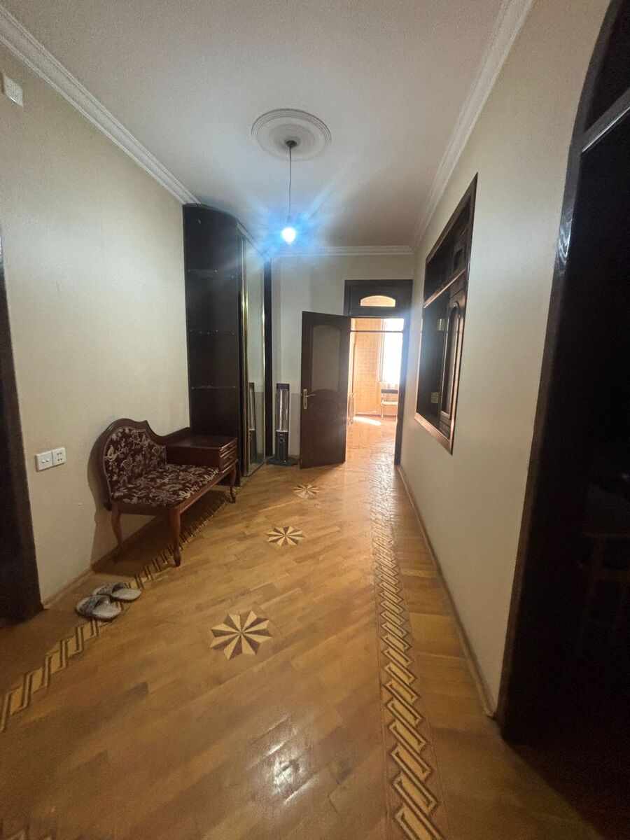 Satılır 3 otaqlı köhnə tikili 120 m² — Mənzil, Bakı (2)
