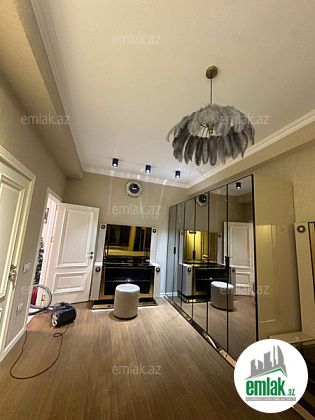 Satılır 3 otaqlı 150 m² yeni tikili Nəriman Nərimanov m — Apartment