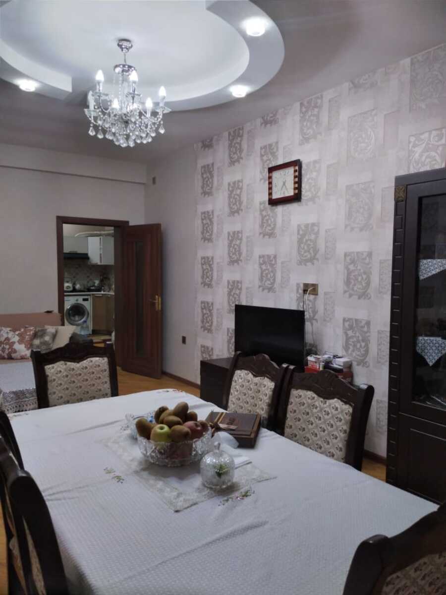 Satılır 5 otaqlı həyət evi/bağ evi 250 m² — Ev, villa, Bakı (8)