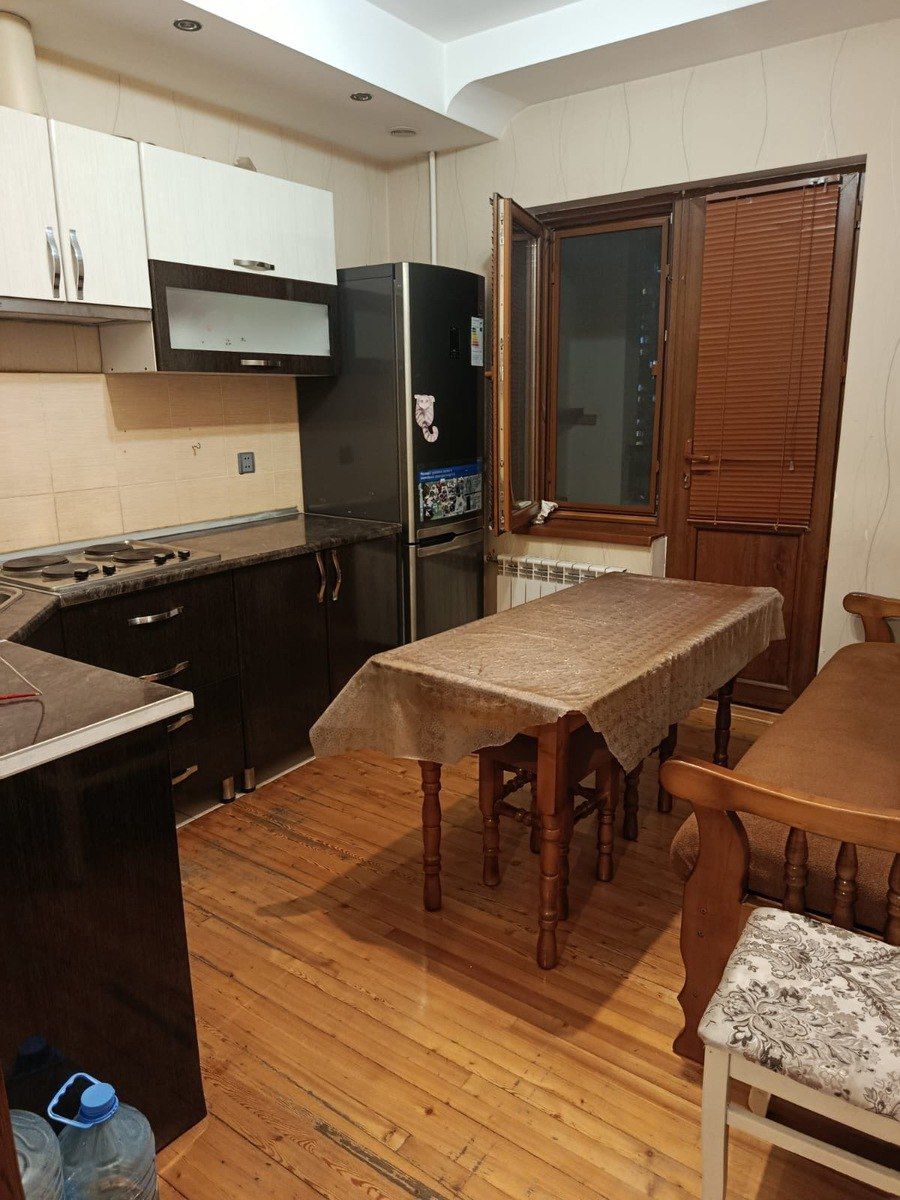 İcarəyə verilir 2 otaqlı köhnə tikili 70 m² — Mənzil, Bakı (2)