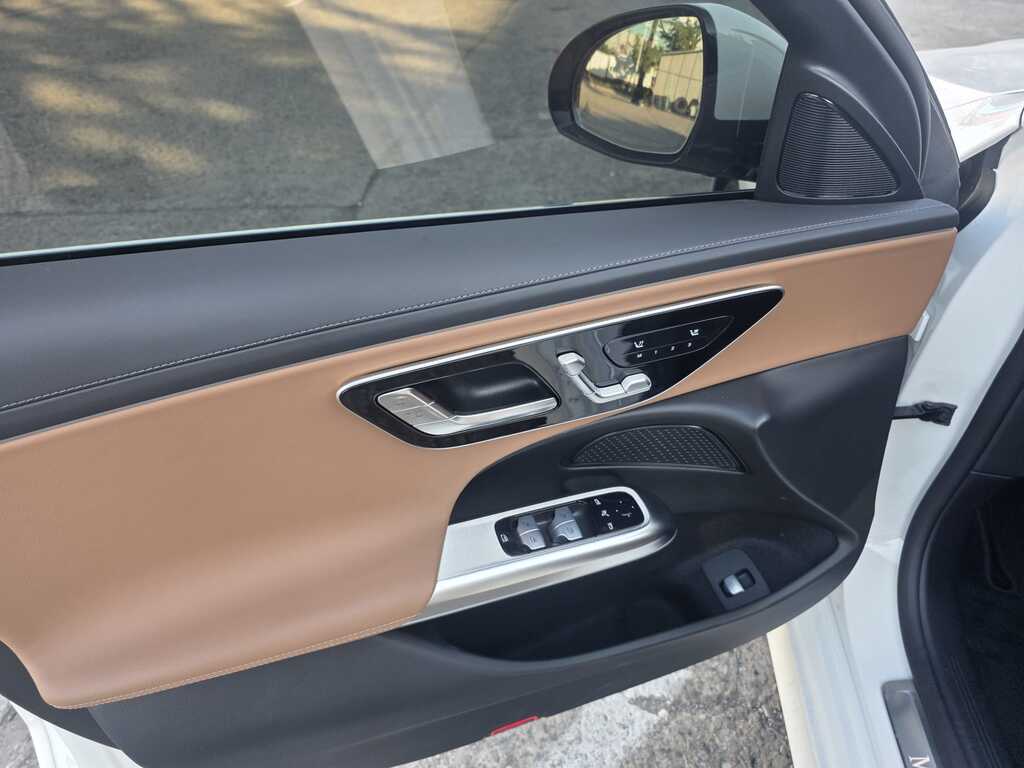 Mercedes E 200, 2.0 L, 2025 il, 40 000 km — Avtomobillər (11)