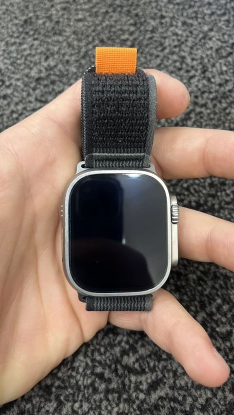 Apple watch ultra 100 pil,cemi 1 hefte istifade olunub,noqte ciziqsiz — Masazır