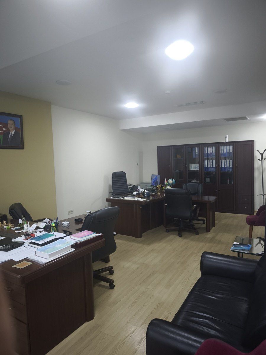 Satılır 7 otaqlı ofis 270.9 m² — Ofis, Bakı (11)