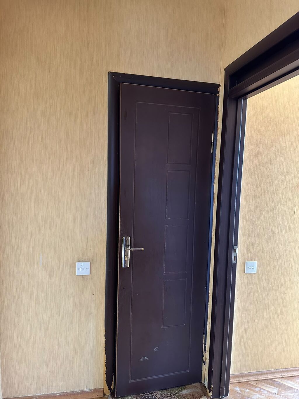 3 dene 80x215 2 dene 70x 215 Ayshan: 60 boyuk 50 kichik Unvan — Pəncərələr, qapılar, balkonlar, Bakı (3)