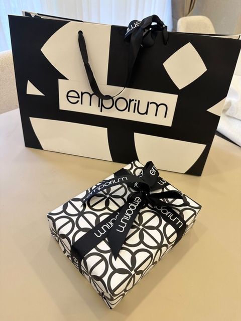 745 alinib Son qiymet cox gözel hediyye ola biler xoncayada qoya — 585 ₼ · Bakı · Ətir 745 alinib Son qiymet cox gözel hediyye ola biler xoncayada qoya — Bakı