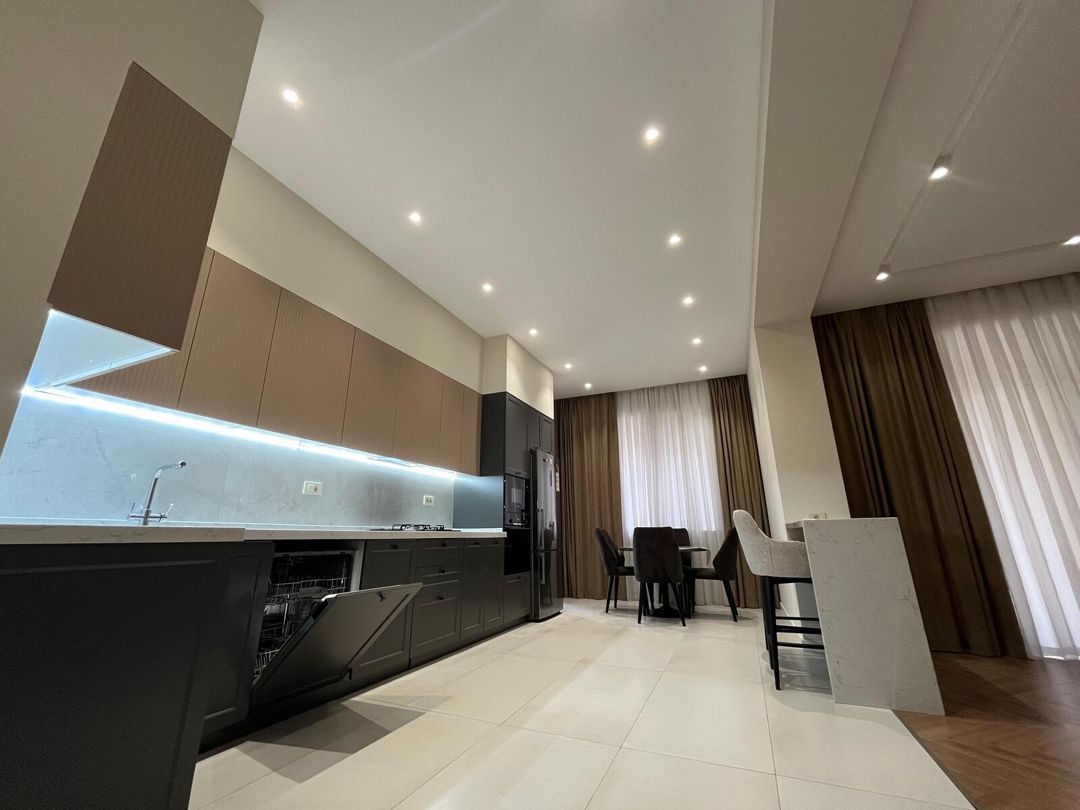 İcarəyə verilir 4 otaqlı yeni tikili 180 m² — Mənzil, Bakı (8)