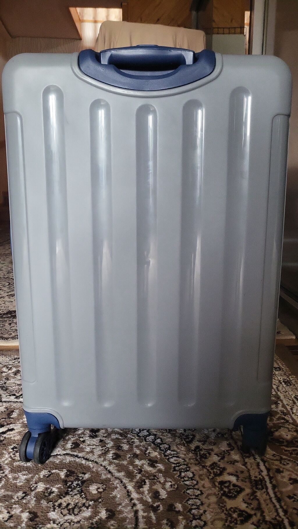 Sərt korpuslu təkərli çamadan dəsti - Material: sərt plastik korpus — Çamadanlar, Bakı (5)