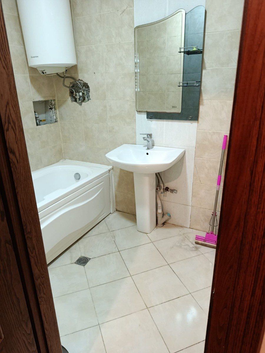 İcarəyə verilir 2 otaqlı köhnə tikili 70 m² — Mənzil, Bakı (6)