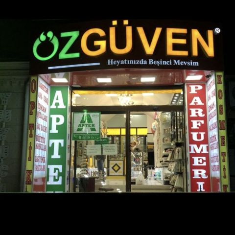 Özgüvən – bir məkanda aptek, parfumeriya, kosmetika və optika xidmət — 1 700 ₼ · Xırdalan · Əmlak Özgüvən – bir məkanda aptek, parfumeriya, kosmetika və optika xidmət — Xırdalan