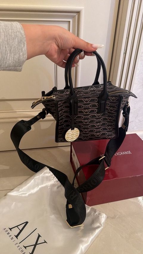 Armani Exchange (A|X) mini çanta Qutuda cexolda verilir son qiymet — Masazır