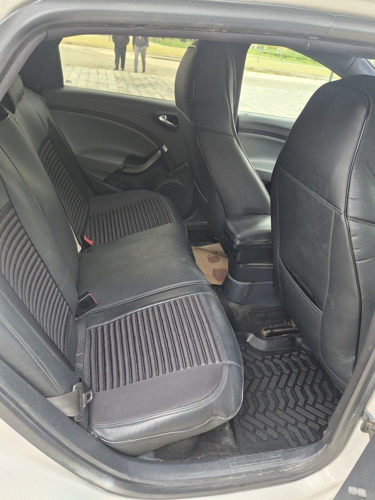 Seat Ibiza, 1.4 L, 2013 il, 500 000 km 90-SV-509 — Avtomobillər, Bakı (9)