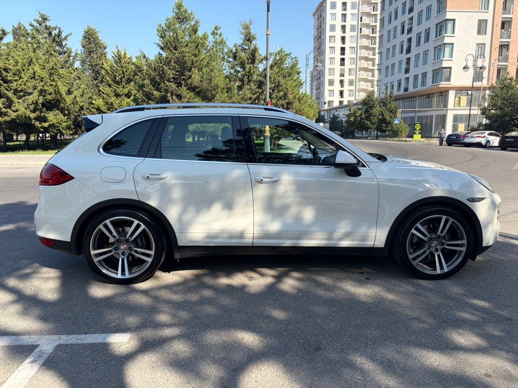 Porsche Cayenne, 3.6 L, 2010 il, 117 000 km — Avtomobillər, Bakı (8)