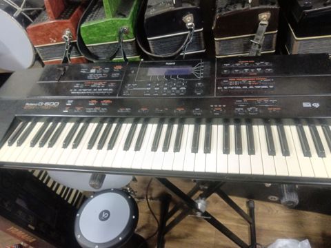 Roland 600 milli ritmləri var — Bakı