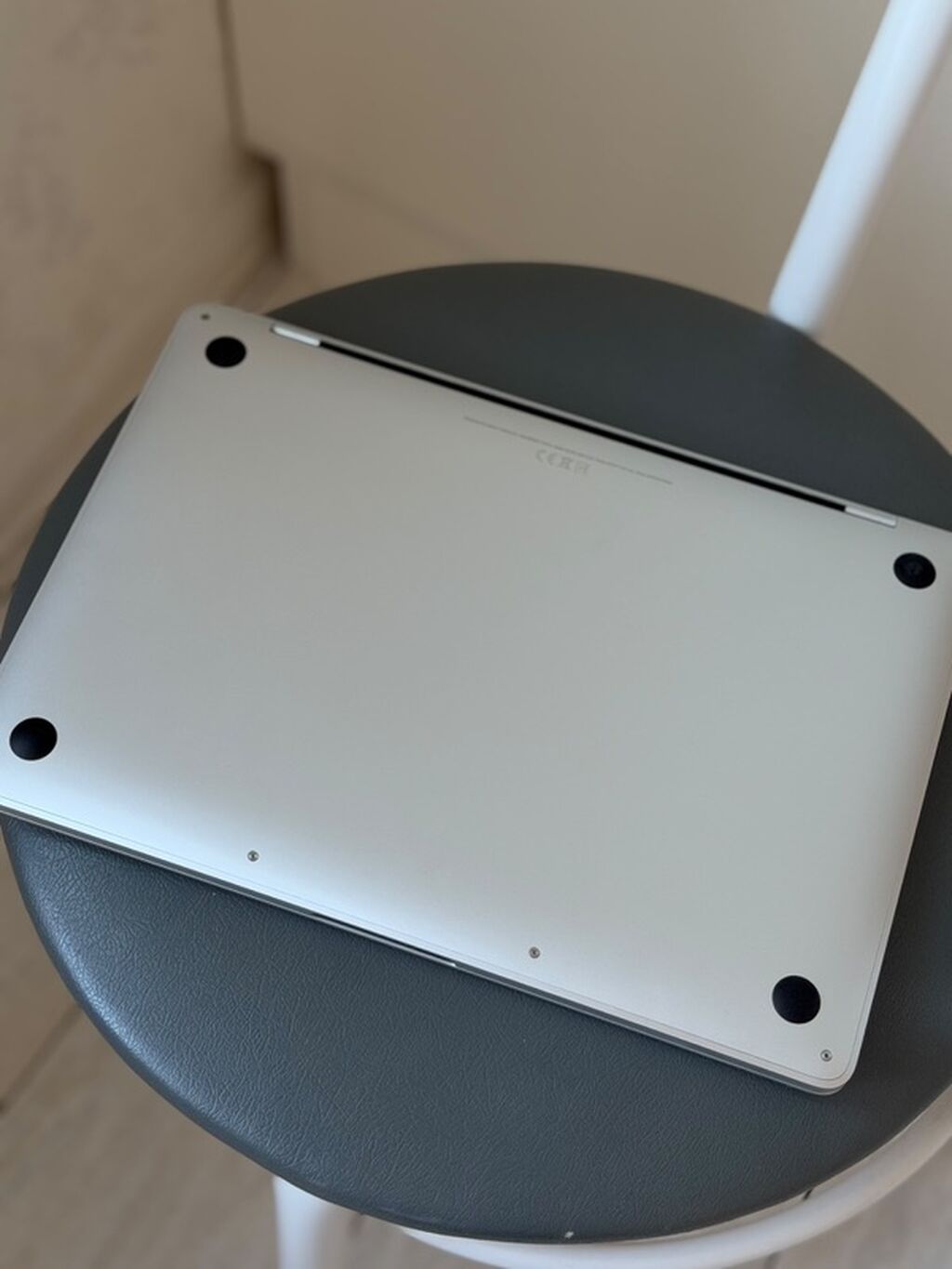 Apple MacBook Pro 13" (Touch Bar) - Gümüş rəngli alüminium korpus — Apple Macbook, Bakı (2)