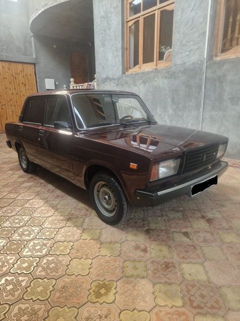 Lada (VAZ) 2107, 1.6 L, 2011 il, 160 000 km — 6 800 ₼ · Gəncə · Avtomobillər Lada (VAZ) 2107, 1.6 L, 2011 il, 160 000 km — Gəncə