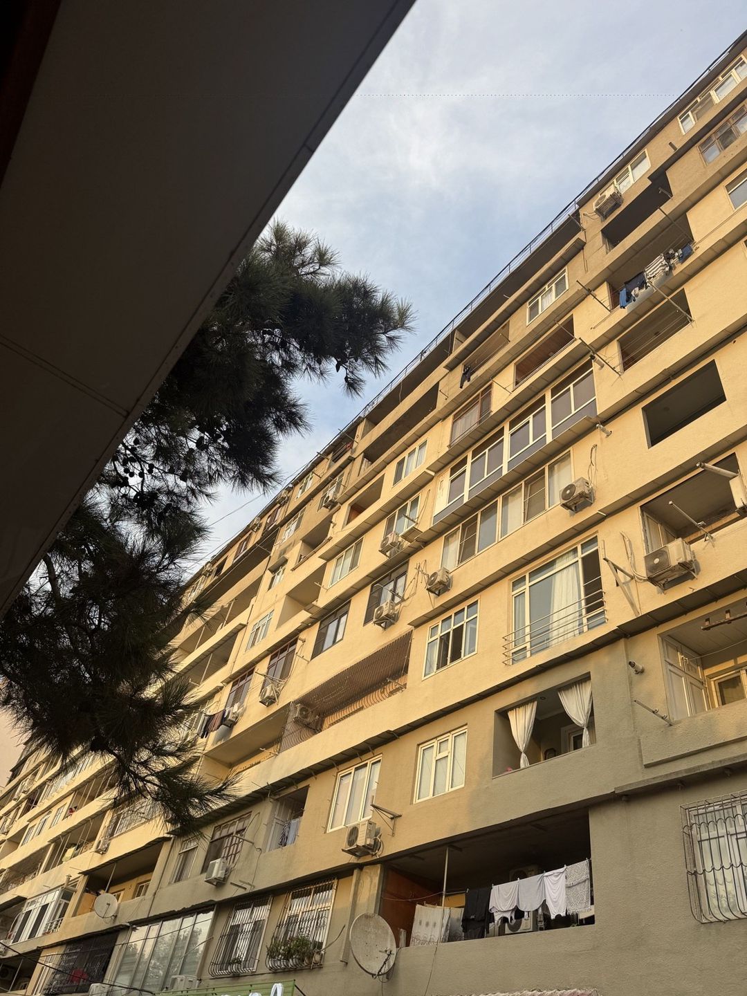 Satılır 2 otaqlı köhnə tikili 60 m² — Mənzil, Bakı