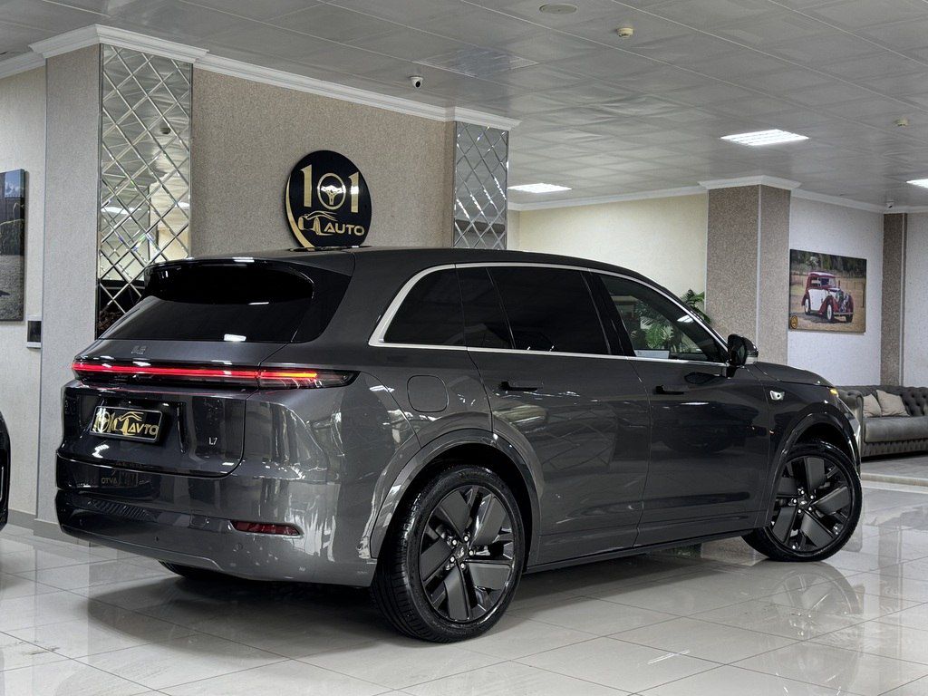Li Auto L7, 1.5 L, 52.3 kWh, 2025 il, 28 900 km 11-II-111 — Avtomobillər, Bakı (7)