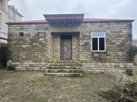 Satılır 4 otaqlı həyət evi/bağ evi 100 m² — Bakı