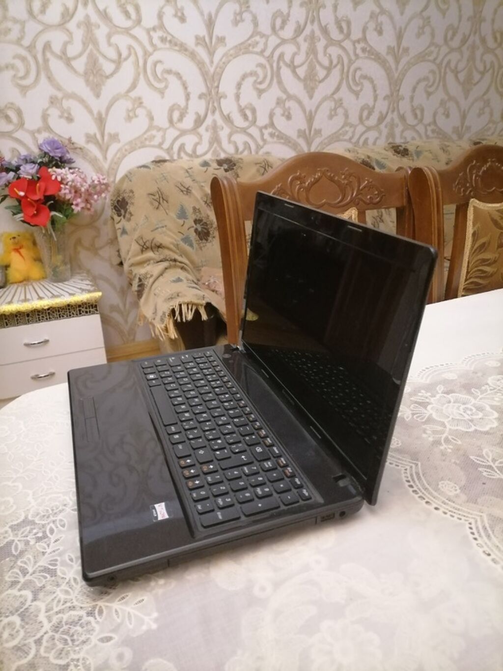 Lenovo noutbuk - Ekran: 15.6" parlaq panel - Klaviatura: tamölçülü — Lenovo, Digah (4)