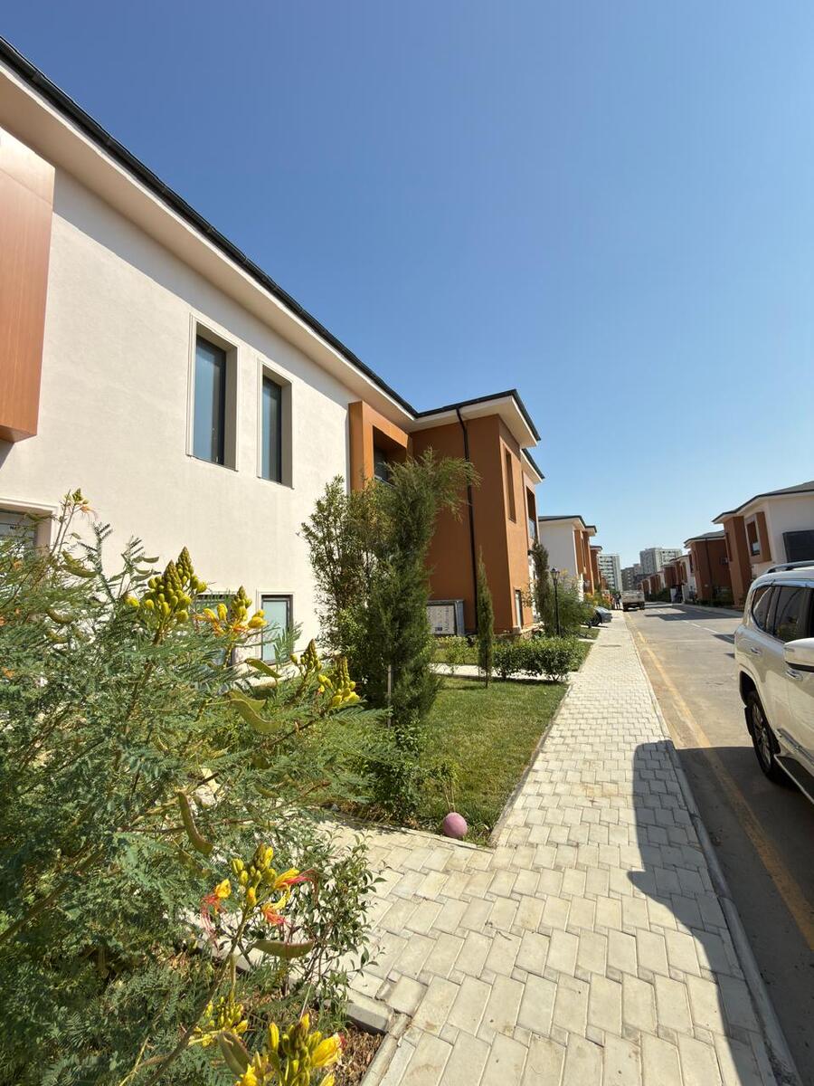 Satılır 3 otaqlı həyət evi/bağ evi 150 m² — Ev, villa, Bakı (2)