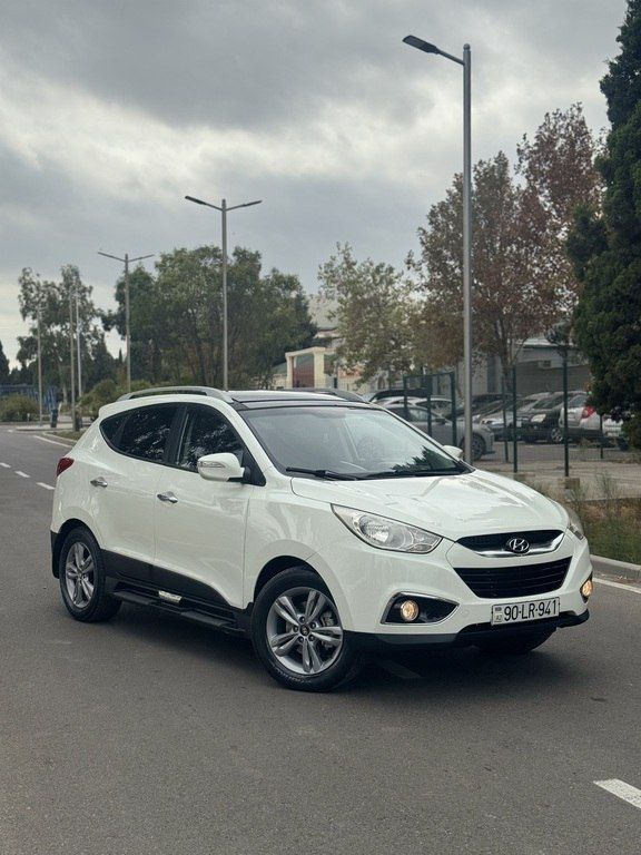Hyundai ix35, 2.0 L, 2011 il, 215 000 km 90-LR-941 — Avtomobillər, Bakı (2)