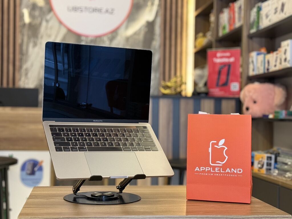 Model: Macbook Pro 13 Prosessor: İ5 Daxili yaddaş: 256GB SSD — Apple Macbook, Bakı (2)