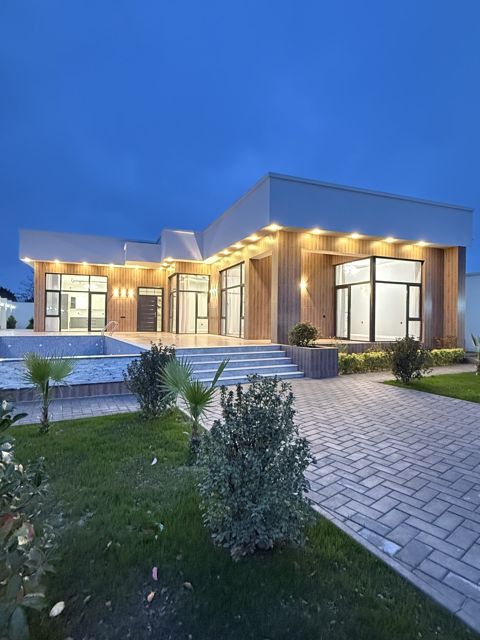 Satılır 5 otaqlı həyət evi/bağ evi 260 m² — Bakı
