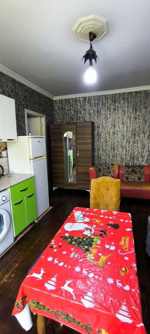 İcarəyə verilir 2 otaqlı köhnə tikili 40 m² — 25 ₼ · Bakı · Mənzil İcarəyə verilir 2 otaqlı köhnə tikili 40 m² — Bakı