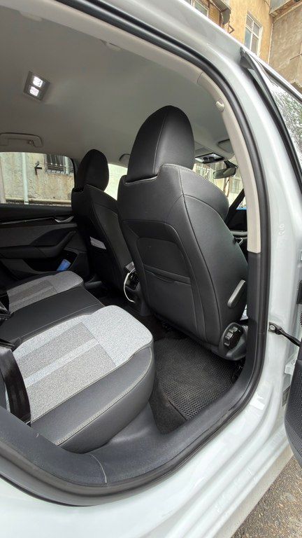 Skoda Octavia, 1.4 L, 13 kWh, 2024 il, 33 000 km 90-YJ-846 — Avtomobillər, Bakı (10)