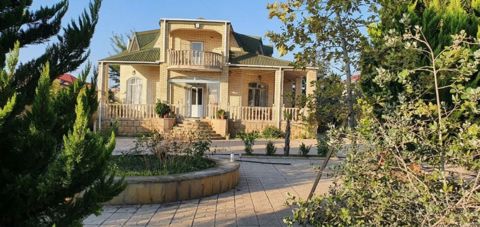 Satılır 5 otaqlı həyət evi/bağ evi 200 m² — 285 000 ₼ · Bakı · Ev, villa Satılır 5 otaqlı həyət evi/bağ evi 200 m² — Bakı