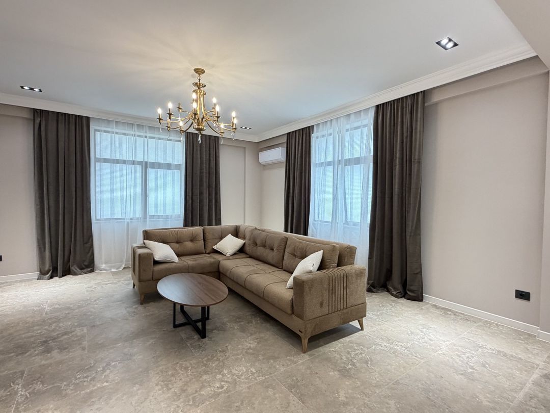 İcarəyə verilir 3 otaqlı yeni tikili 140 m² — Mənzil, Bakı (7)