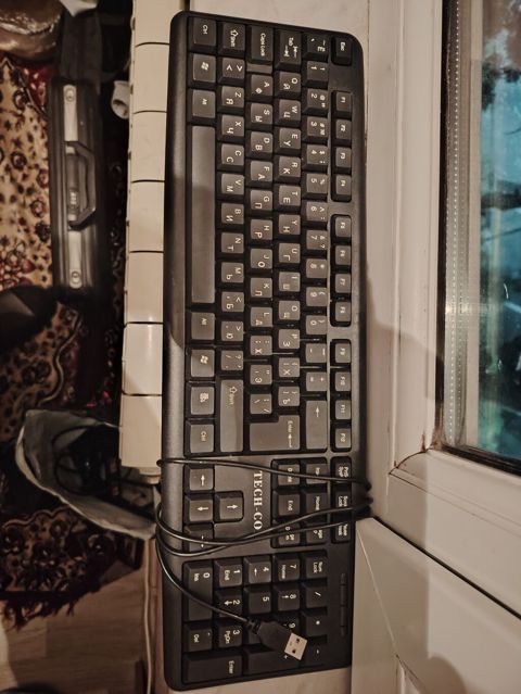 2 si bir yerde satilir Məhsul: 2 ədəd USB klaviatura (tam ölçülü — 15 ₼ · Bakı · Klaviaturalar və siçanlar 2 si bir yerde satilir Məhsul: 2 ədəd USB klaviatura (tam ölçülü — Bakı
