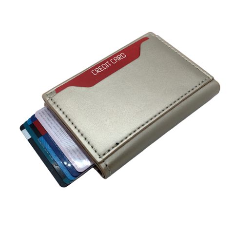 Kredit kart qabı 6311 qızılı — Bakı