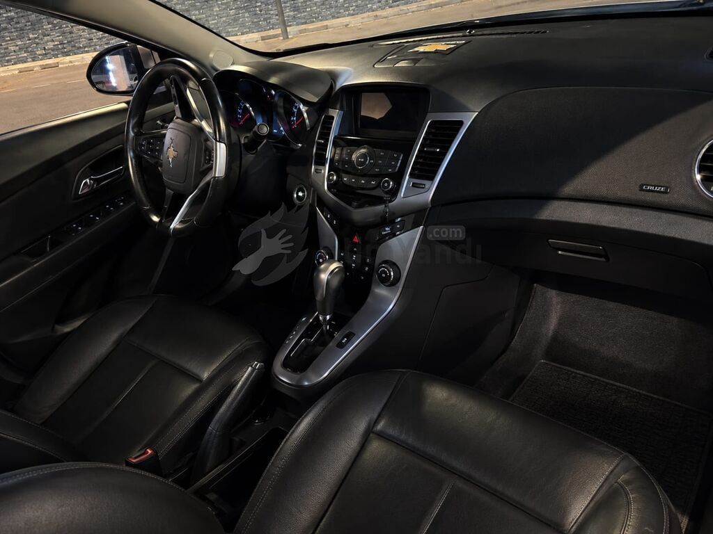 Chevrolet Cruze: 1.4 l 2015 il 250000 km Sedan 99-VU-815 — Avtomobillər, Bakı (6)