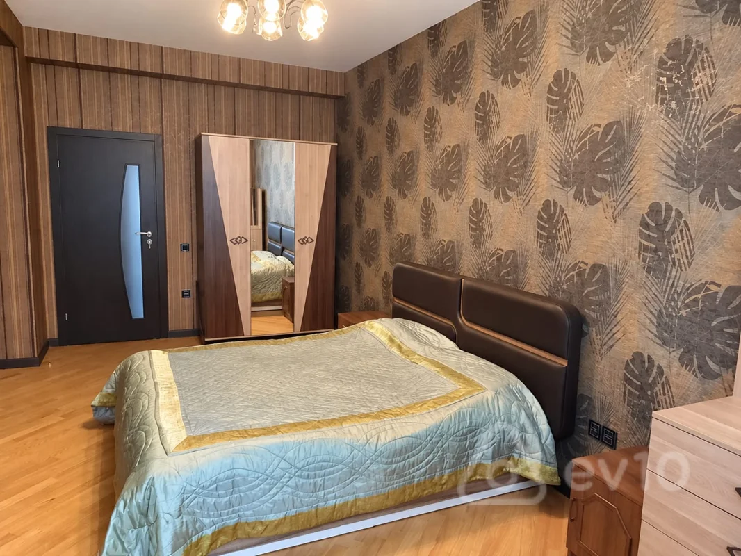 3 otaqlı mənzil, 140 m², Azər Əliyev küçəsi — kirayə — Mənzil, Bakı (4)