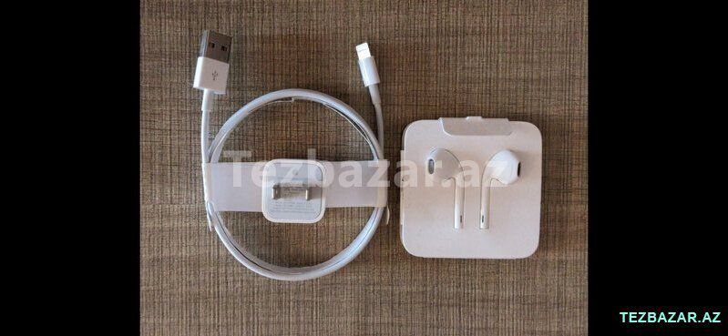 apple iphone X qutusundan cixan orijinal qulaqliq və adapter — Smartfon aksesuarları, Bakı