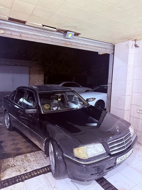 Mercedes C 230, 2.3 L, 1998 il, 245 250 km — Bakı
